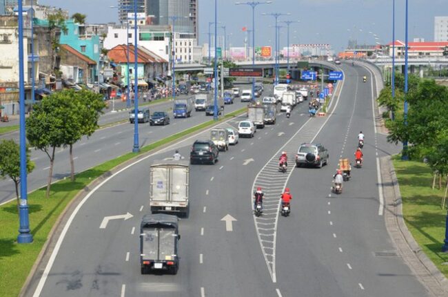 Cho thuê xe tải chở hàng khu vực đường Võ Văn Kiệt